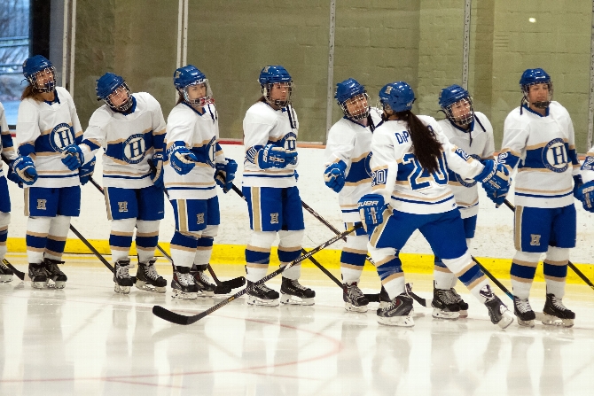 Seven-game unbeaten streak ends for women's hockey - News - Hamilton