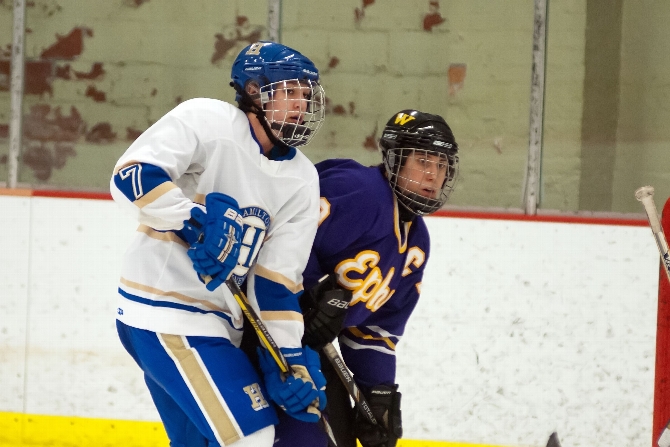 Women's hockey's unbeaten streak ends at four - News - Hamilton College